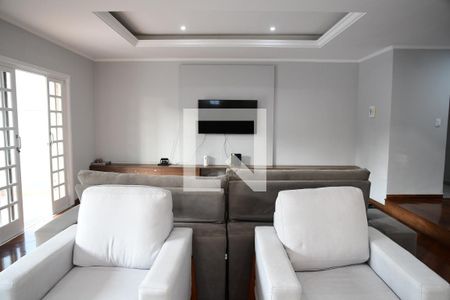 Sala de casa de condomínio para alugar com 4 quartos, 750m² em Granja Viana, Cotia