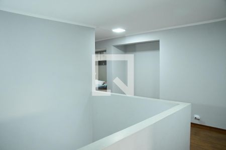 Casa de condomínio para alugar com 750m², 4 quartos e 3 vagasCorredor