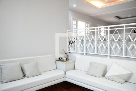 Casa de condomínio para alugar com 750m², 4 quartos e 3 vagasSala 2