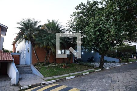 Casa de condomínio para alugar com 750m², 4 quartos e 3 vagasFachada