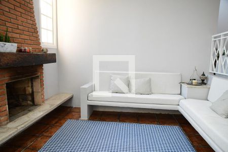 Casa de condomínio para alugar com 750m², 4 quartos e 3 vagasSala 2