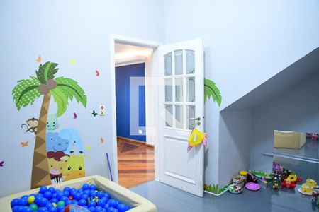 Casa de condomínio para alugar com 750m², 4 quartos e 3 vagasSala 3