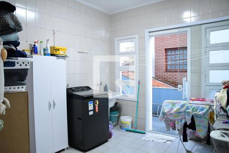 Casa de condomínio para alugar com 750m², 4 quartos e 3 vagasÁrea de Serviço