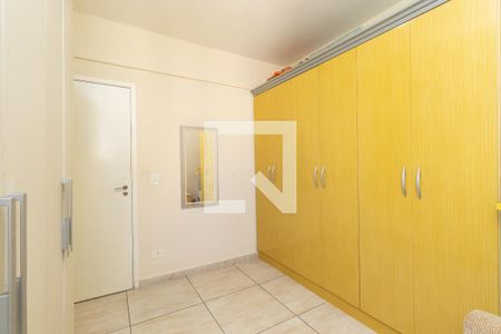 Apartamento à venda com 75m², 3 quartos e 1 vagaQuarto 2