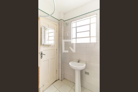 Banheiro de kitnet/studio para alugar com 1 quarto, 22m² em Bela Vista, São Paulo