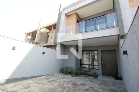 Casa à venda com 125m², 3 quartos e 2 vagasFachada