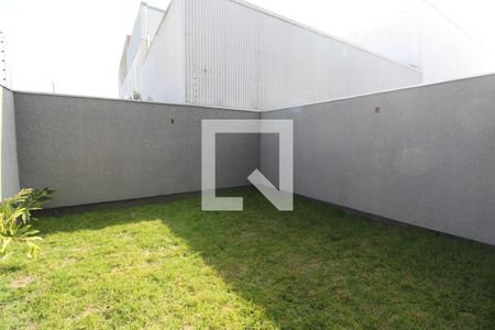 Casa à venda com 125m², 3 quartos e 2 vagasPátio Fundos
