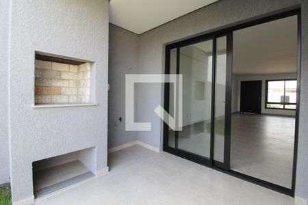 Casa à venda com 125m², 3 quartos e 2 vagasChurrasqueira
