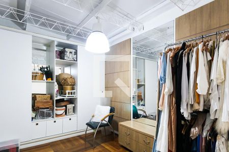 Casa à venda com 536m², 4 quartos e 2 vagasQuarto 1