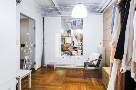 Casa à venda com 536m², 4 quartos e 2 vagasQuarto 1