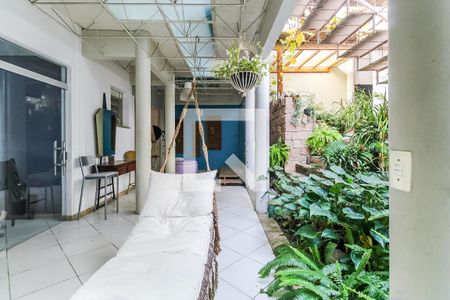 Casa à venda com 536m², 4 quartos e 2 vagasVaranda