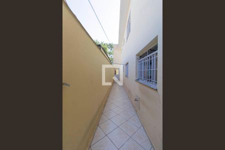 Casa à venda com 350m², 3 quartos e 4 vagasCorredor Lateral 