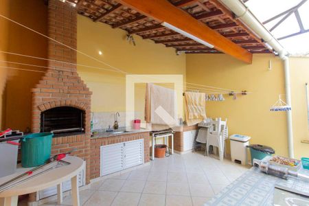 Casa à venda com 350m², 3 quartos e 4 vagasChurrasqueira