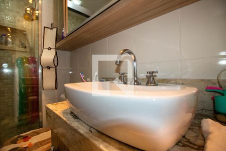 Apartamento para alugar com 100m², 3 quartos e 2 vagasBanheiro da Suíte