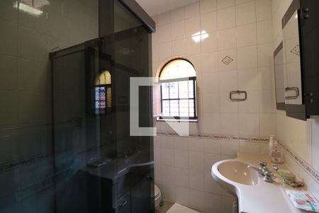 Casa à venda com 219m², 4 quartos e 3 vagasBanheiro Social