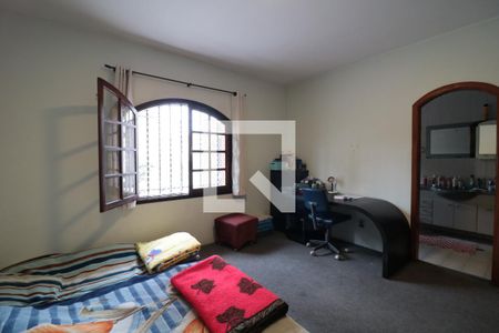 Casa à venda com 219m², 4 quartos e 3 vagasSuíte