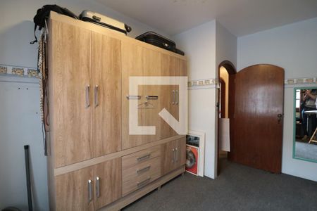 Casa à venda com 219m², 4 quartos e 3 vagasQuarto 1