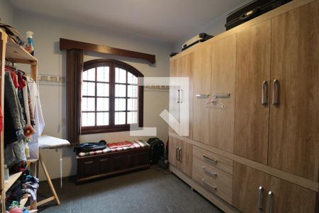 Casa à venda com 219m², 4 quartos e 3 vagasQuarto 1