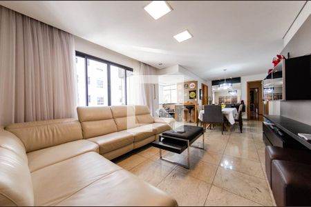 Sala de Apartamento com 4 quartos, 140m² Belvedere