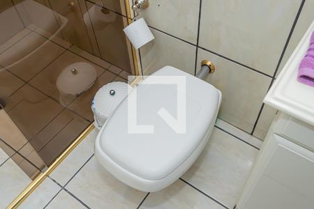 Casa à venda com 170m², 3 quartos e 3 vagas Casa à venda com 170m², 3 quartos e 3 vagasBanheiro 2
