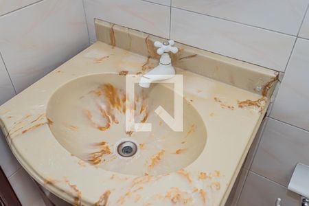 Casa à venda com 170m², 3 quartos e 3 vagas Casa à venda com 170m², 3 quartos e 3 vagasBanheiro 1
