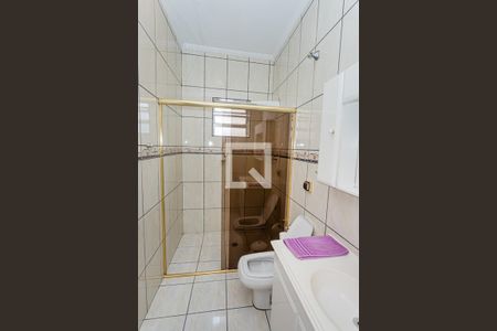 Casa à venda com 170m², 3 quartos e 3 vagas Casa à venda com 170m², 3 quartos e 3 vagasBanheiro 2