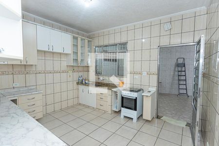 Casa à venda com 170m², 3 quartos e 3 vagas Casa à venda com 170m², 3 quartos e 3 vagasCozinha