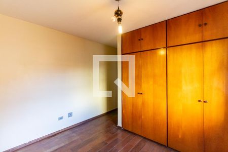 Suíte 1 de casa à venda com 5 quartos, 220m² em Aclimação, São Paulo