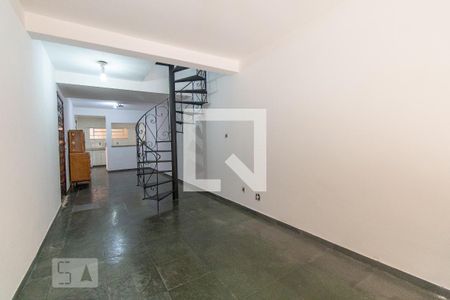 Casa para alugar com 2 quartos, 400m² em Vila Matilde, São Paulo