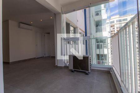 Studio à venda com 49m², 1 quarto e 1 vagavaranda