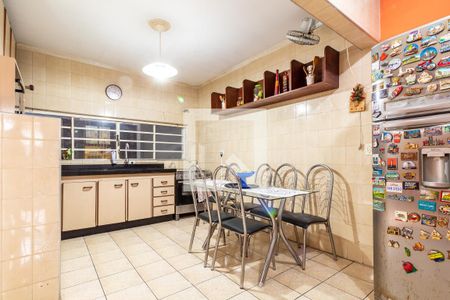 Casa para alugar com 370m², 5 quartos e 2 vagasCozinha