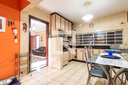 Casa para alugar com 370m², 5 quartos e 2 vagasCozinha