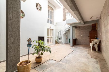 Casa para alugar com 370m², 5 quartos e 2 vagasÁrea Externa