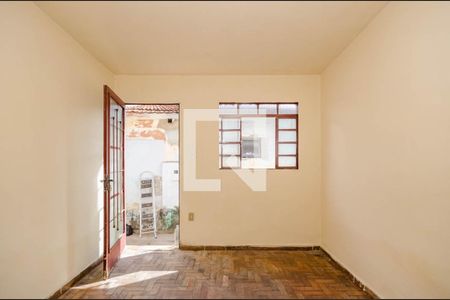 Sala de casa à venda com 5 quartos, 200m² em Dona Clara, Belo Horizonte