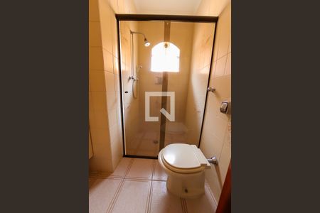 Casa à venda com 160m², 3 quartos e 4 vagas Casa à venda com 160m², 3 quartos e 4 vagasBanheiro