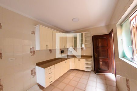 Casa à venda com 160m², 3 quartos e 4 vagas Casa à venda com 160m², 3 quartos e 4 vagasCozinha