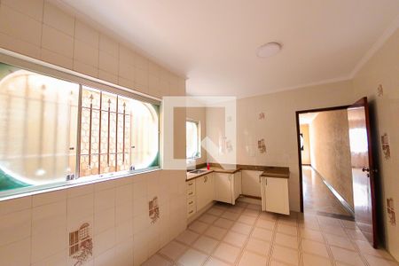 Casa à venda com 160m², 3 quartos e 4 vagas Casa à venda com 160m², 3 quartos e 4 vagasCozinha