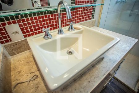 Casa para alugar com 300m², 5 quartos e 2 vagasBanheiro 3 - Torneira