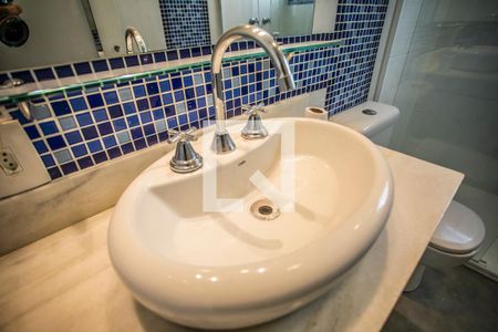 Casa para alugar com 300m², 5 quartos e 2 vagasBanheiro Suíte - Torneira