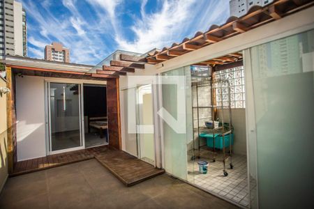 Casa para alugar com 300m², 5 quartos e 2 vagasTerraço