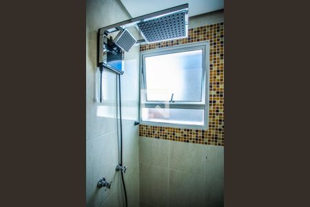 Casa para alugar com 300m², 5 quartos e 2 vagasBanheiro Suíte - Chuveiro