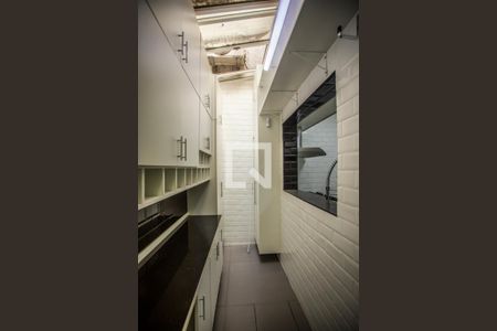 Casa para alugar com 300m², 5 quartos e 2 vagasCozinha