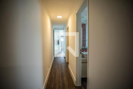 Casa para alugar com 300m², 5 quartos e 2 vagasCorredor - Quartos