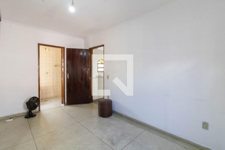 Casa à venda com 287m², 3 quartos e 2 vagasSuíte