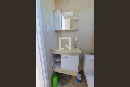 Banheiro de apartamento para alugar com 2 quartos, 48m² em Jardim Andarai, São Paulo
