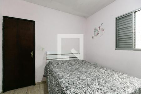 Quarto 1  de casa para alugar com 3 quartos, 630m² em Vila Carmosina, São Paulo