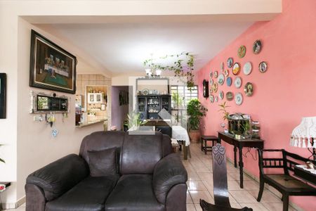 Sala  de casa para alugar com 3 quartos, 630m² em Vila Carmosina, São Paulo