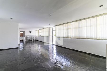Apartamento à venda com 193m², 3 quartos e 2 vagasÁrea comum - Salão de festas