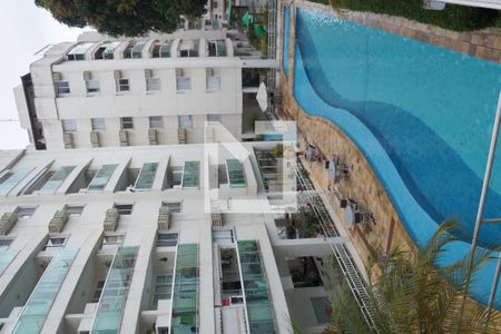Apartamento à venda com 60m², 2 quartos e 1 vagaÁrea comum - Piscina