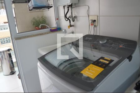 Apartamento à venda com 60m², 2 quartos e 1 vagaÁrea de Serviço